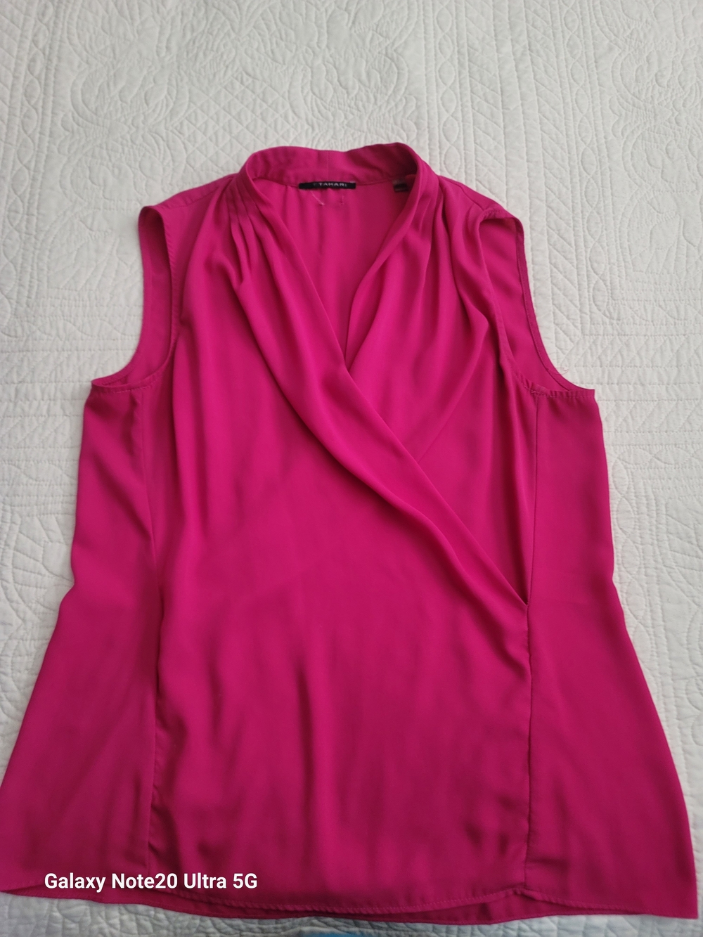 T Tahari Fuchsia Draped Neck Sleeveless Blouse – Size L